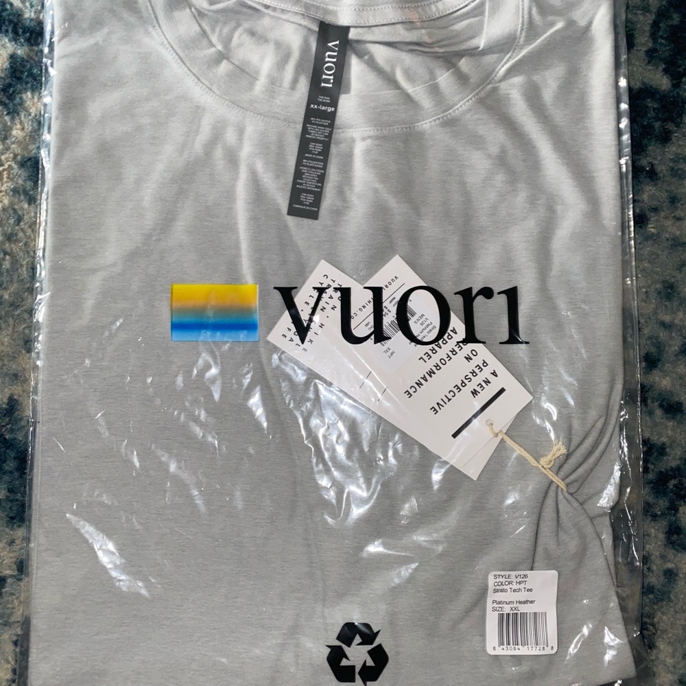 COPY - Men VUORI STRATO TECH T-Shirt In Platinum …